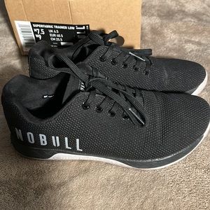 NOBULL Black/white super fabric trainer low, women’s size 9. Worn